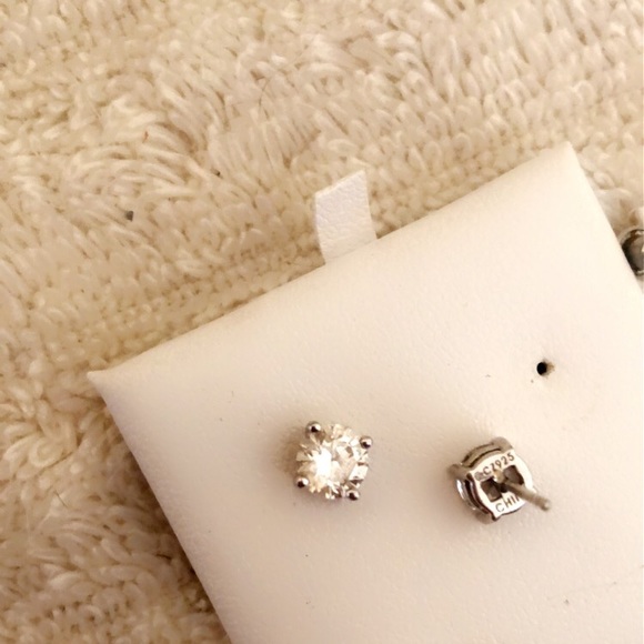 CC Diamond Earrings - Picture 4 of 5